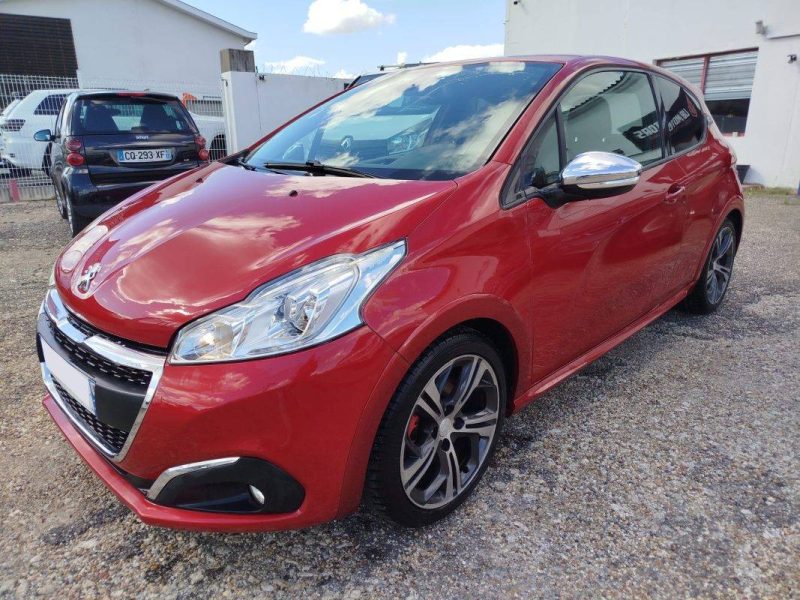 PEUGEOT 208 GTI 1,6THP 200 CV MAI 2013
