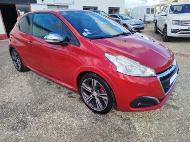 PEUGEOT 208 GTI 1,6THP 200 CV MAI 2013