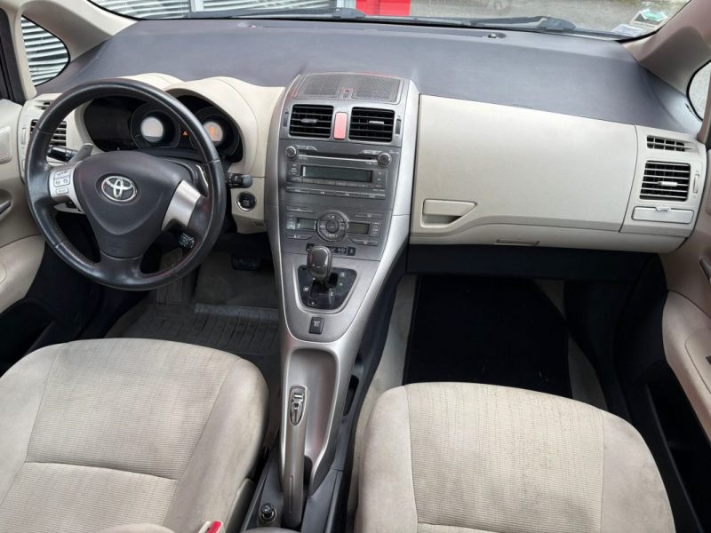 TOYOTA AURIS 124 VVTI LUNA MMT 2007