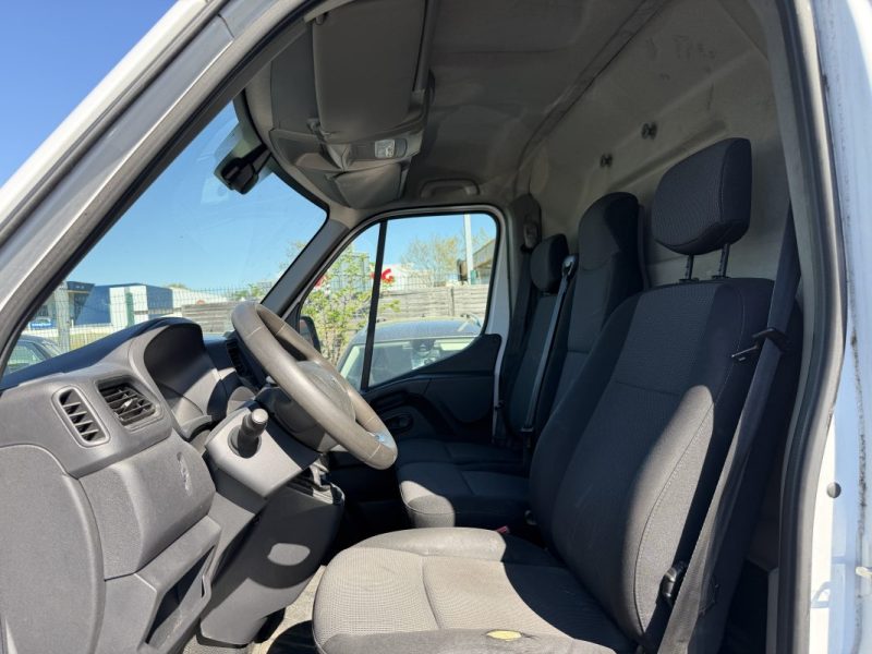 RENAULT MASTER III F3500 L2H2 2.3 DCI 135 CV - GARANTIE 12 mois - GRAND CONFORT - PRIX HT