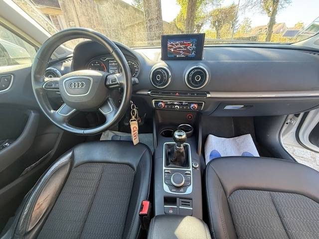 AUDI A3 1.6 TDI SPORTBACK 110CH ULTRA  ATTRACTION / GPS  2015