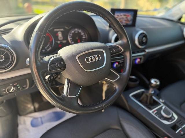 AUDI A3 1.6 TDI SPORTBACK 110CH ULTRA  ATTRACTION / GPS  2015