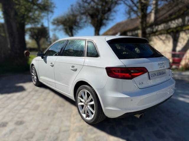 AUDI A3 1.6 TDI SPORTBACK 110CH ULTRA  ATTRACTION / GPS  2015