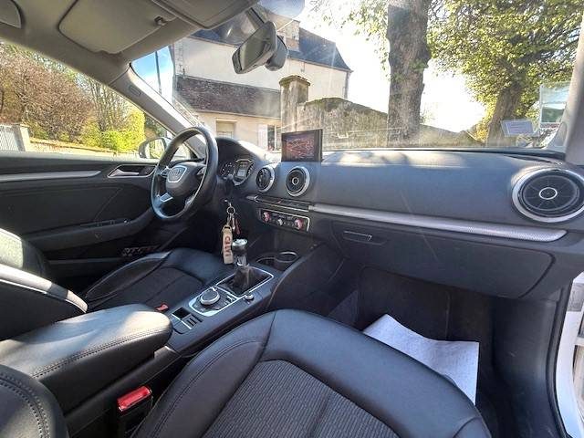 AUDI A3 1.6 TDI SPORTBACK 110CH ULTRA  ATTRACTION / GPS  2015