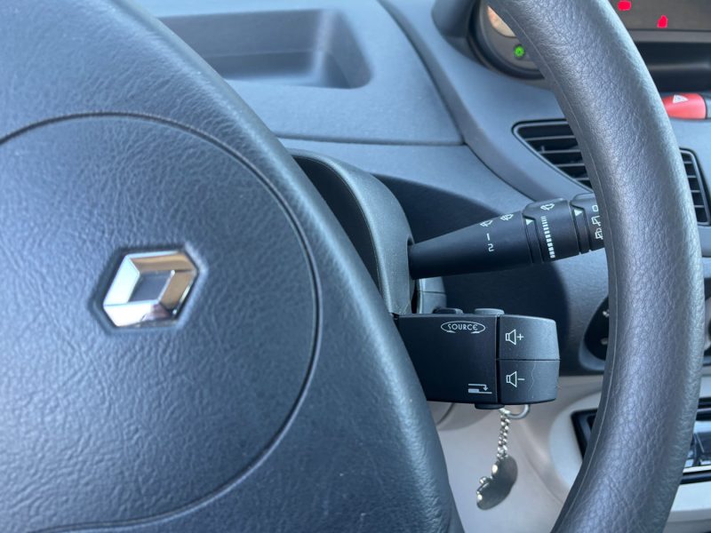 RENAULT TWINGO II 1.5 DCI 65 GENERIQUE SOCIETE 2008
