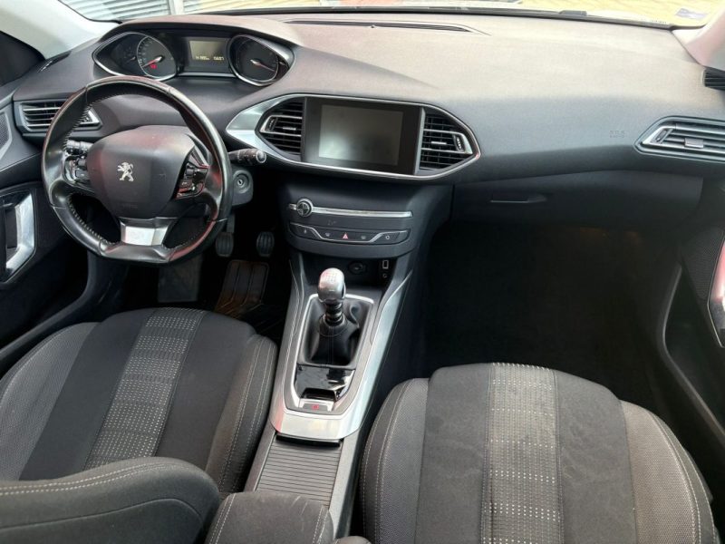 PEUGEOT 308 II 1.2 PURETECH 130CH GT LINE S&S 2015