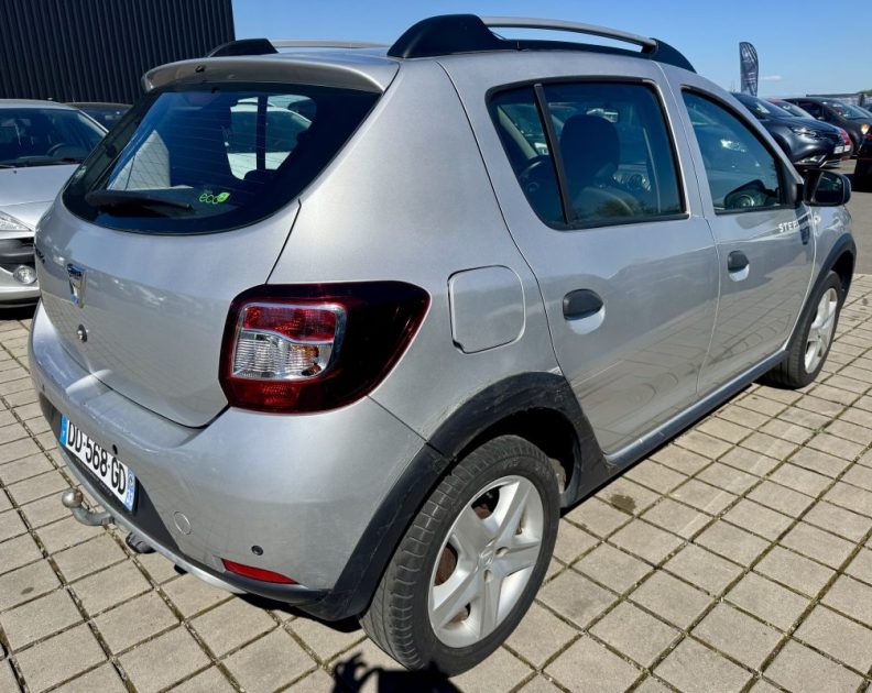 DACIA SANDERO 1.5 DCI 90CH ECO² LAURÉATE STEPWAY PRESTIGE  2014