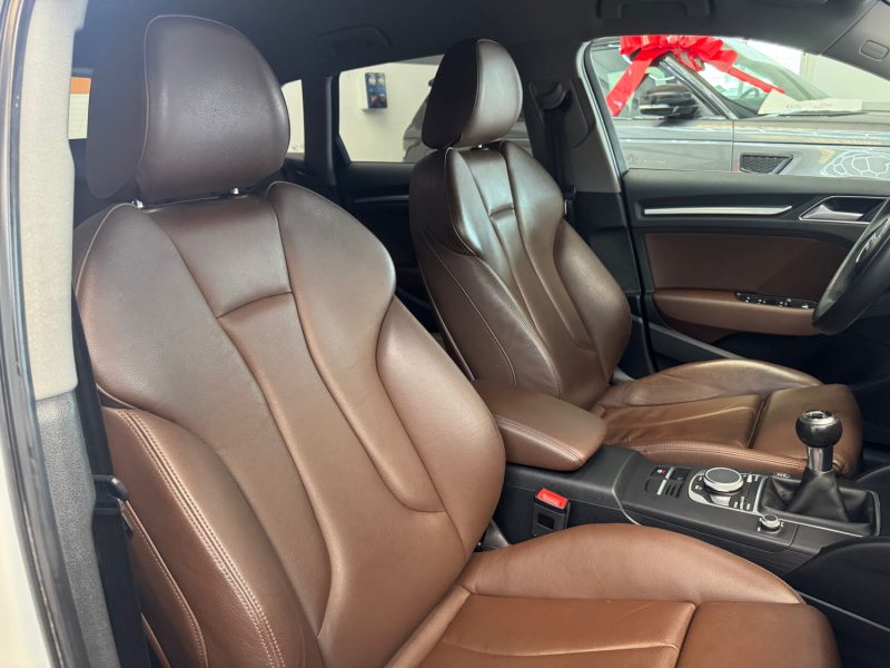 AUDI A3 2.0 TDI 150ch AMBITION LUXE GARANTIE 12 MOIS 2EME HISTORIQUE COMPLET 