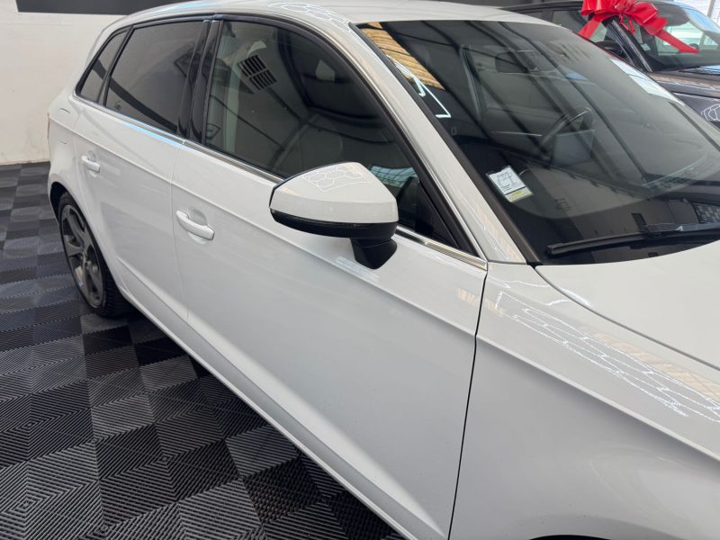 AUDI A3 2.0 TDI 150ch AMBITION LUXE GARANTIE 12 MOIS 2EME HISTORIQUE COMPLET 