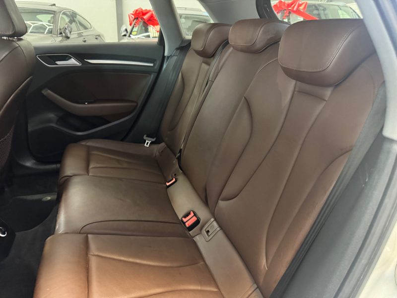 AUDI A3 2.0 TDI 150ch AMBITION LUXE GARANTIE 12 MOIS 2EME HISTORIQUE COMPLET 