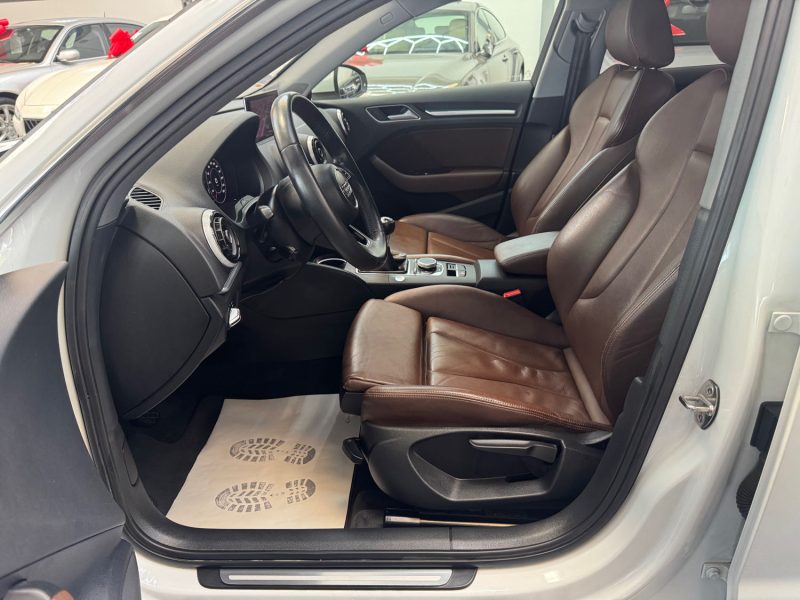 AUDI A3 2.0 TDI 150ch AMBITION LUXE GARANTIE 12 MOIS 2EME HISTORIQUE COMPLET 