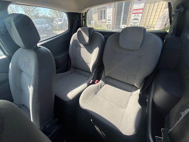 RENAULT TWINGO 2 1.2I - 16V 2009