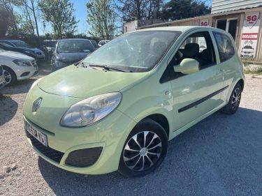 RENAULT TWINGO 2 1.2I - 16V 2009