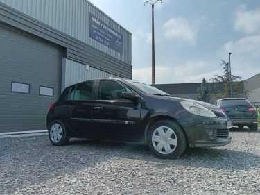 RENAULT CLIO 3 1.5 DCI 85 cv CLIM AUTO / Distribution neuve