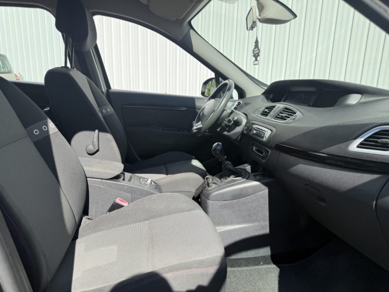 RENAULT SCENIC 3 1.5 DCI 110 OVALIE 2012