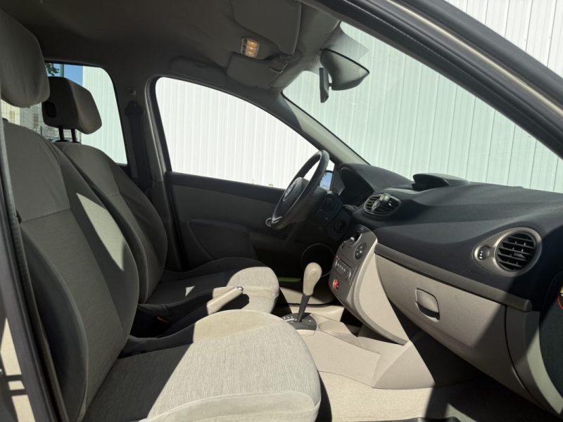 RENAULT CLIO III CONFORT DYNAMIQUE 1.6 16V BA PROACTIVE 2006