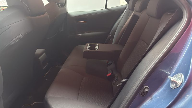 TOYOTA COROLLA BERLINE 122cv DYNAMIC BUSINESS/1 ERE MAIN/TVA RECUPERABLE