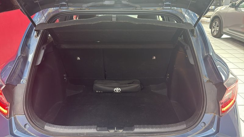 TOYOTA COROLLA BERLINE 122cv DYNAMIC BUSINESS/1 ERE MAIN/TVA RECUPERABLE