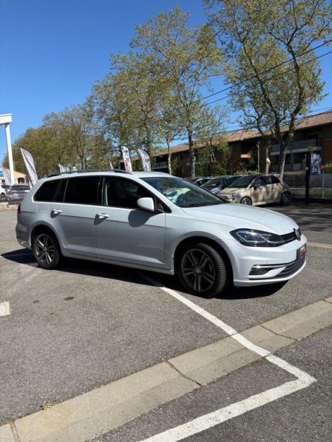 VOLKSWAGEN GOLF VII 1.6 TDI 115CH FAP BLUEMOTION TECHN CONFORTLINE BUSINESS 2017