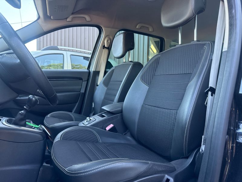 RENAULT SCENIC III 1.5 DCI 110CH ENERGY BOSE  