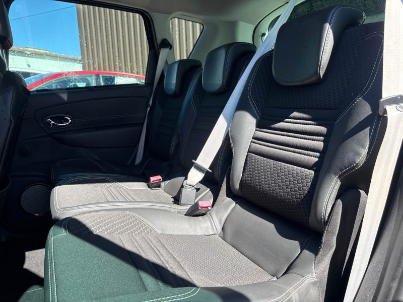 RENAULT SCENIC III 1.5 DCI 110CH ENERGY BOSE  