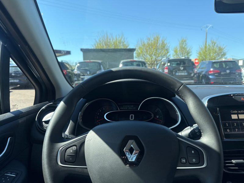 RENAULT CLIO IV 0.9 TCE 90CH LIMITED   / ETAT NEUF / TRES FAIBLE KILOMETRAGE 1430 KMS
