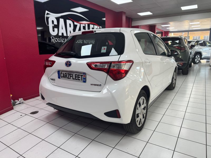 TOYOTA YARIS HYBRIDE 100cv FRANCE BUSINESS/1 ERE MAIN