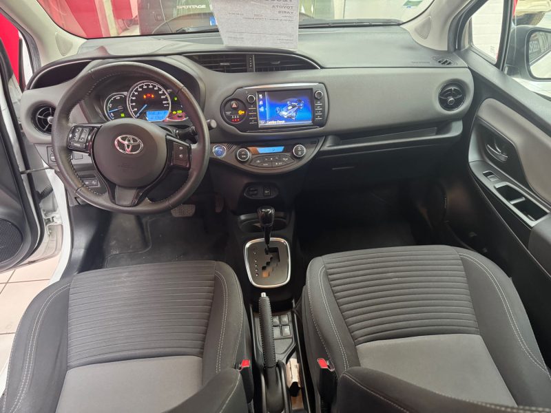 TOYOTA YARIS HYBRIDE 100cv FRANCE BUSINESS/1 ERE MAIN