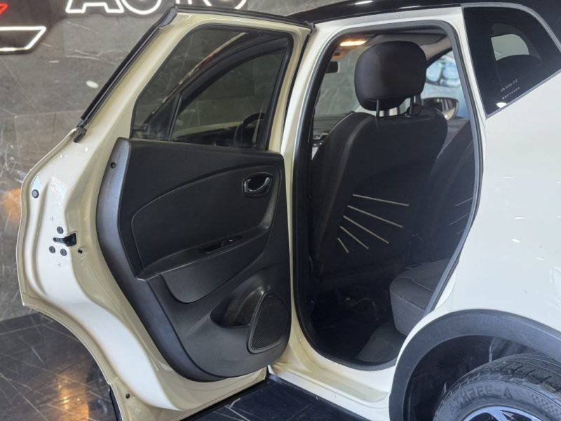 RENAULT CAPTUR 1.5 DCI 90CH STOP&START ENERGY LIFE ECO² 2013