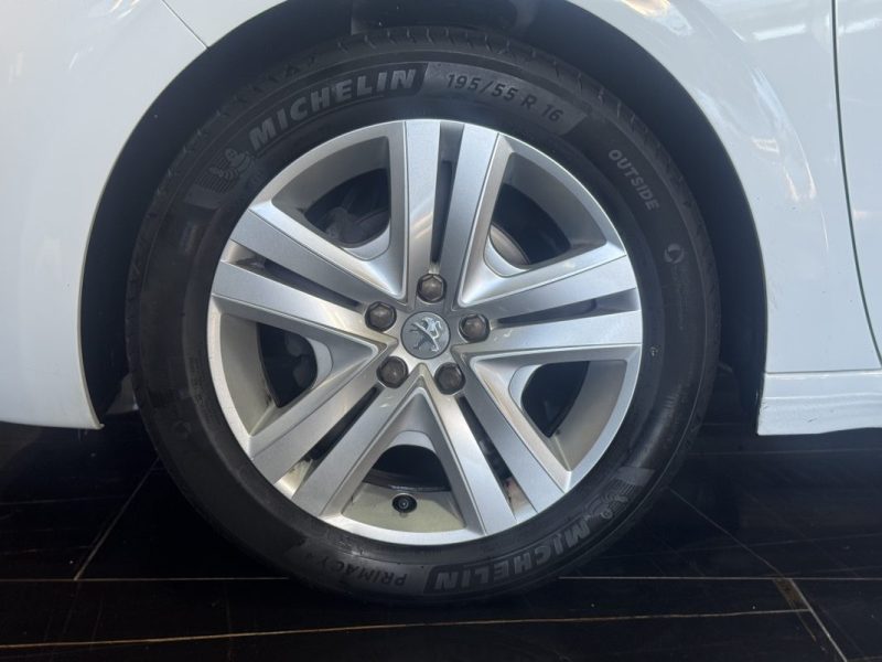 PEUGEOT 208 1.2 PURETECH 82CH ALLURE 5P 2016
