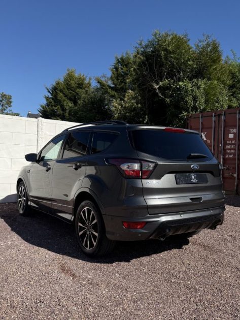FORD KUGA 2.0tdci 150ch ST LINE Start And Stop 4X2 / CAMÉRA DE RECUL / APPLE CARPLAY / TOIT OUVRANT