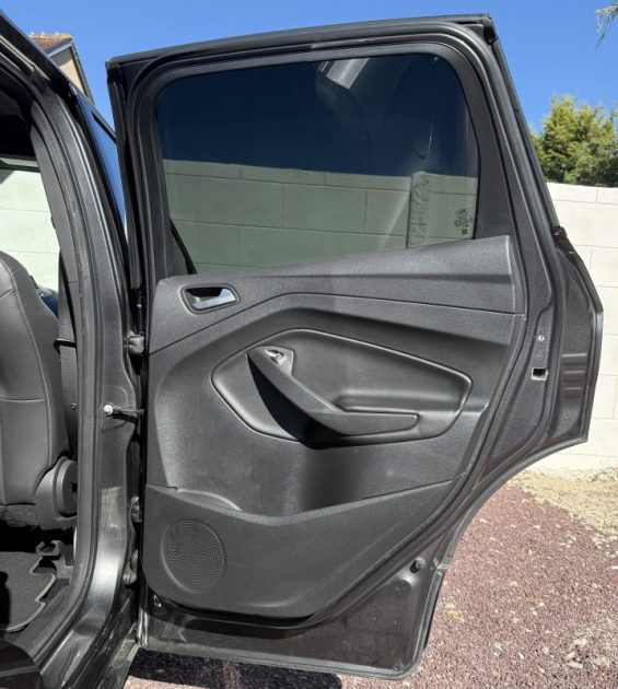 FORD KUGA 2.0tdci 150ch ST LINE Start And Stop 4X2 / CAMÉRA DE RECUL / APPLE CARPLAY / TOIT OUVRANT