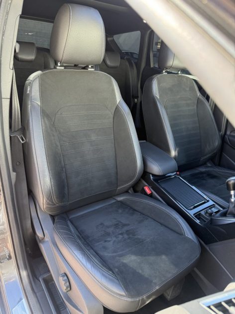 FORD KUGA 2.0tdci 150ch ST LINE Start And Stop 4X2 / CAMÉRA DE RECUL / APPLE CARPLAY / TOIT OUVRANT