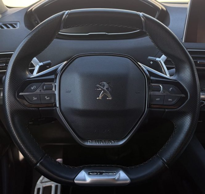 Peugeot 3008 GT LINE 1.5 BLUEHDI 130ch S&S EAT8 / Toit Ouvrant Panoramique/ Bleu MAGNETIC