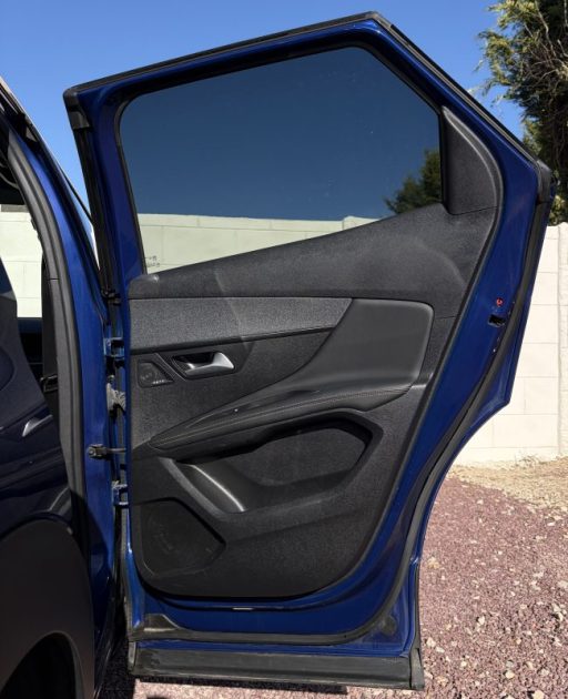 Peugeot 3008 GT LINE 1.5 BLUEHDI 130ch S&S EAT8 / Toit Ouvrant Panoramique/ Bleu MAGNETIC