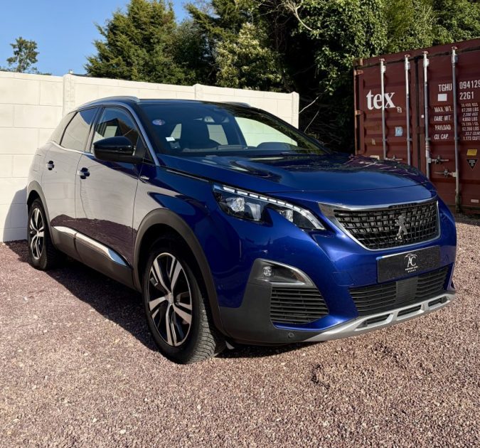Peugeot 3008 GT LINE 1.5 BLUEHDI 130ch S&S EAT8 / Toit Ouvrant Panoramique/ Bleu MAGNETIC