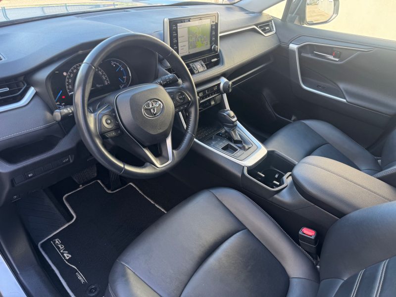 TOYOTA RAV4 HYBRIDE 2WD 2.5I 218CV HYBRID BVA DYNAMIC BEYOND ZERO ACADEMY 2022