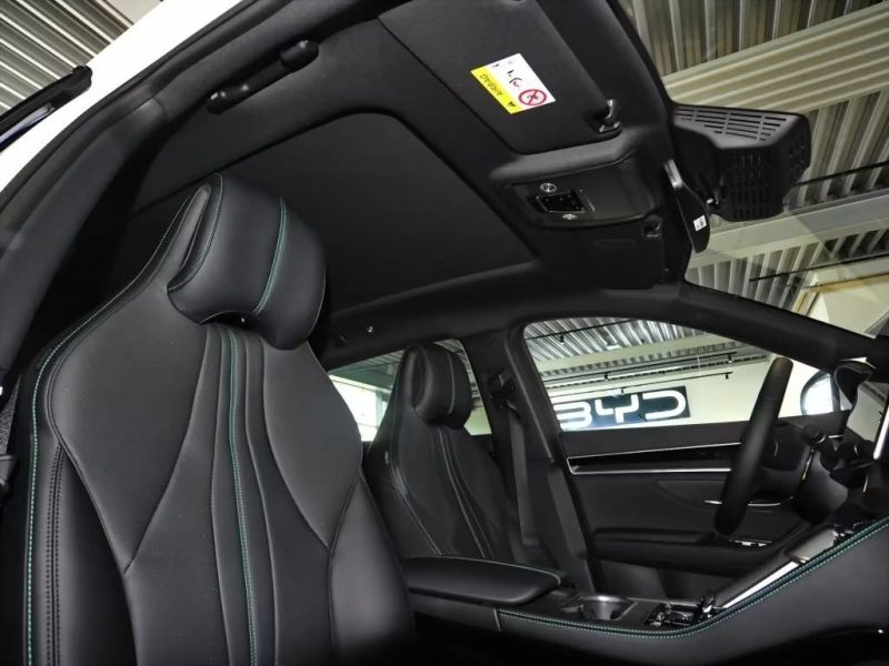 🔥 BYD SEAL U DM-i 324ch / Toit panoramique / HUD / Caméra 360° / Design