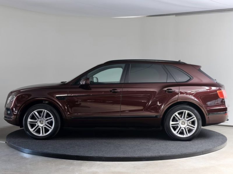 BENTLEY BENTAYGA V8 550ch / Blackline / Toit panoramique / Night Vision