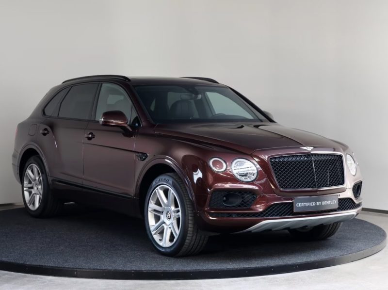 BENTLEY BENTAYGA V8 550ch / Blackline / Toit panoramique / Night Vision