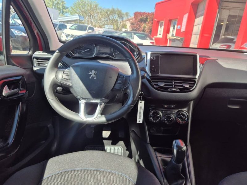 PEUGEOT 208 I PURETECH 82CH S&S BVM5 SIGNATURE 2018
