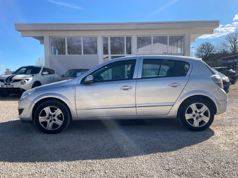 OPEL Astra - 90ch essence 