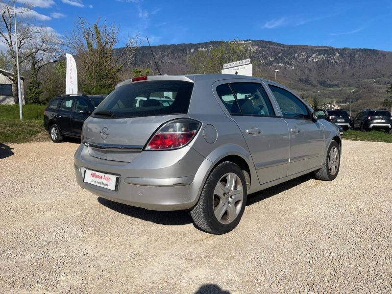 OPEL Astra - 90ch essence 