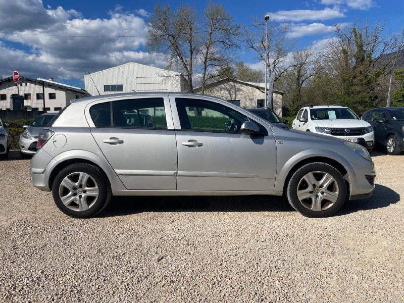 OPEL Astra - 90ch essence 