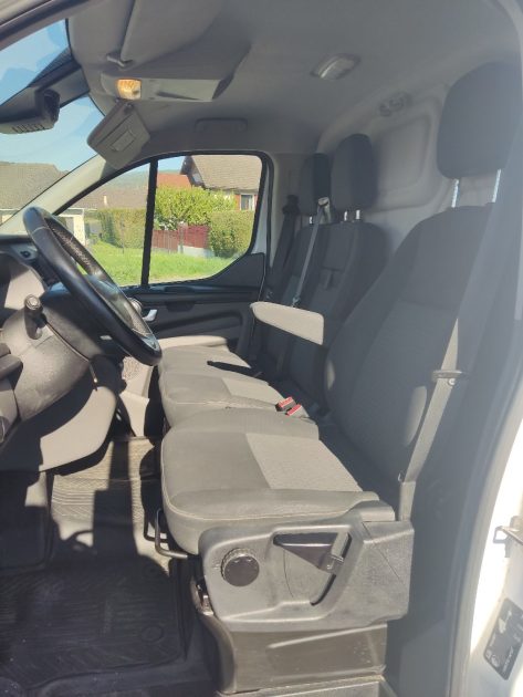 FORD TRANSIT CUSTOM 300 L1H1 2.0 ECOBLUE 130 HYBRID TREND BUSINESS GARANTIE 6 MOIS 2019