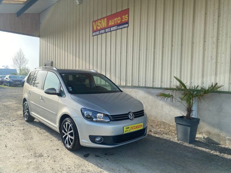VOLKSWAGEN TOURAN 1.6 TDI 105CH CONFORTLINE BOITE 6 / GARANTIE