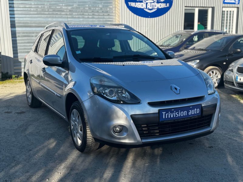 RENAULT CLIO 1.2 16V 101CH GRANDTOUR 2010