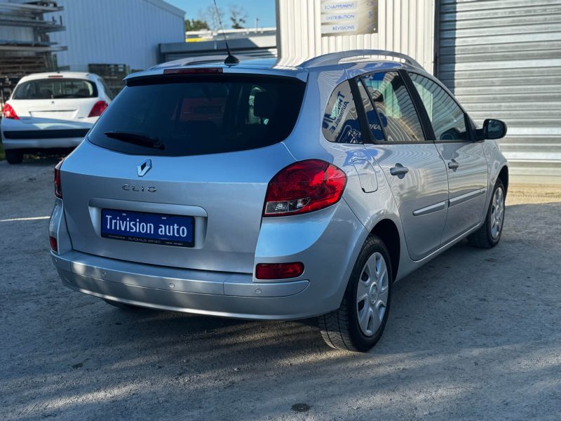 RENAULT CLIO 1.2 16V 101CH GRANDTOUR 2010