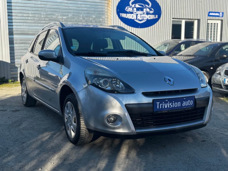 RENAULT CLIO 1.2 16V 101CH GRANDTOUR 2010