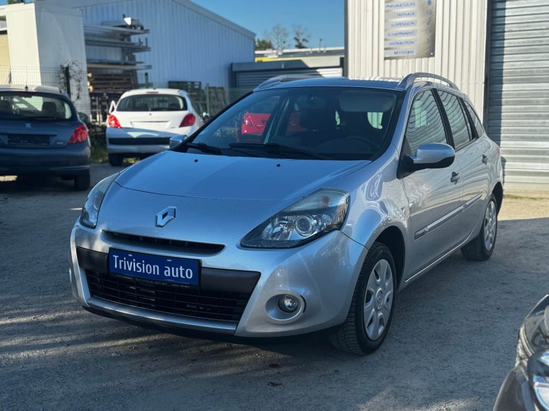 RENAULT CLIO 1.2 16V 101CH GRANDTOUR 2010